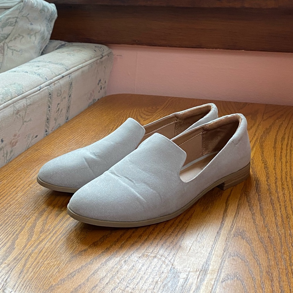 Universal Thread Women’s Adeline Gray Microsuede Loafers